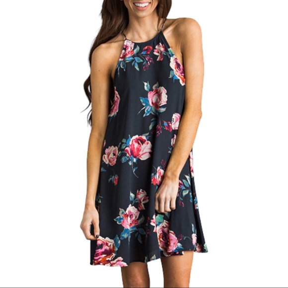 Everly Mini Dress Shift Halter Back Keyhole Size Medium Pre-Loved - Picture 2 of 11